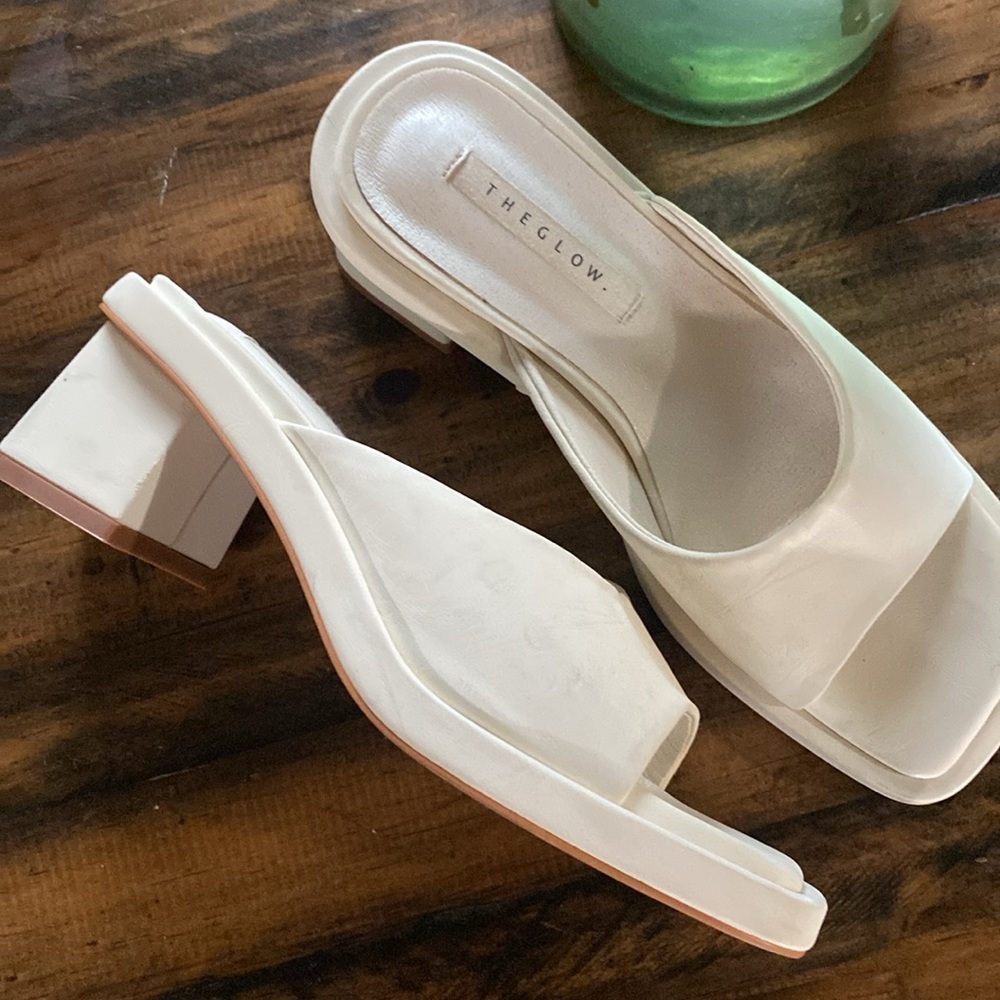Off white 👡 - Picture 2 of 6